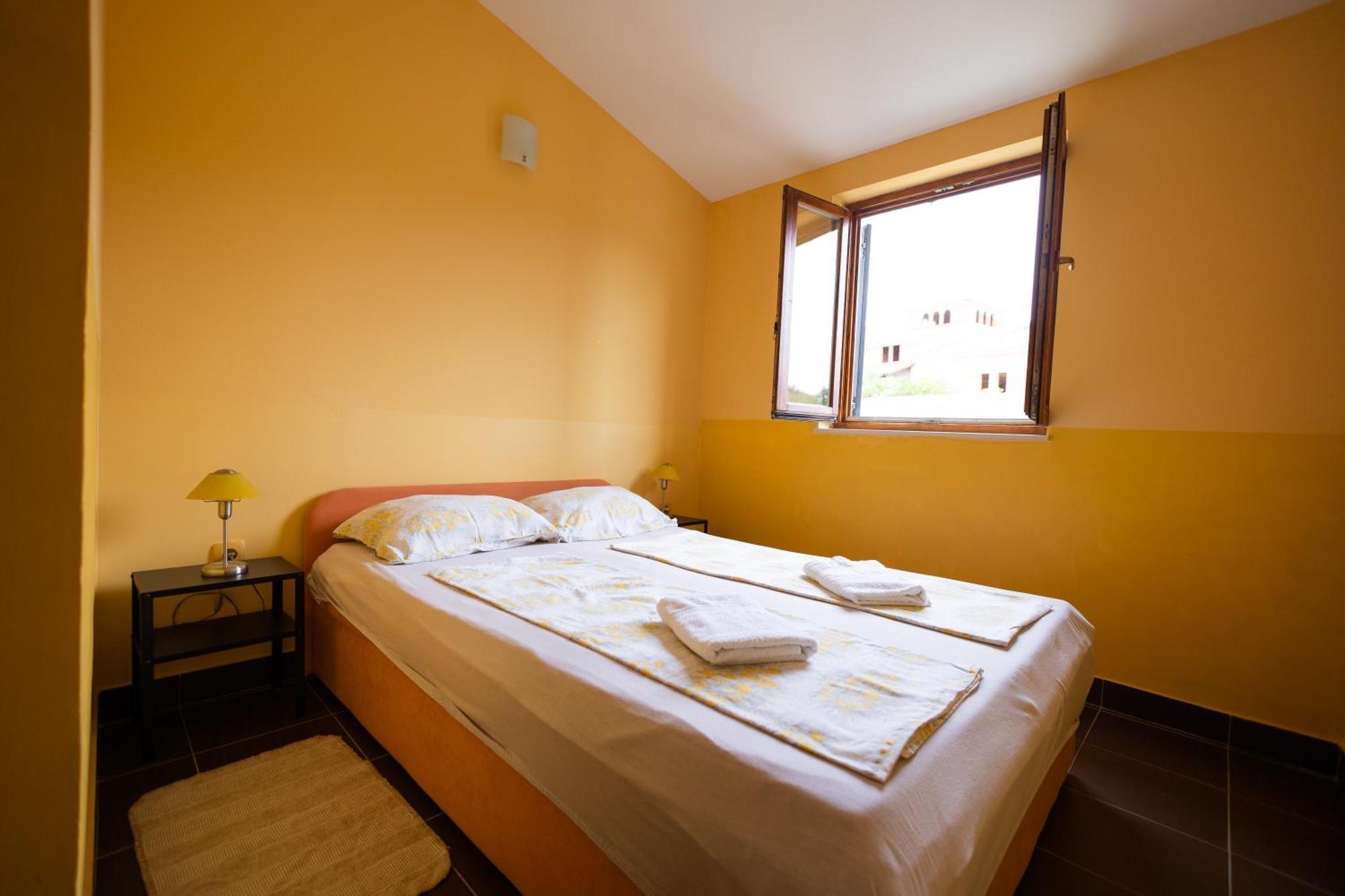 Apartman Marija 2 Lopar Esterno foto